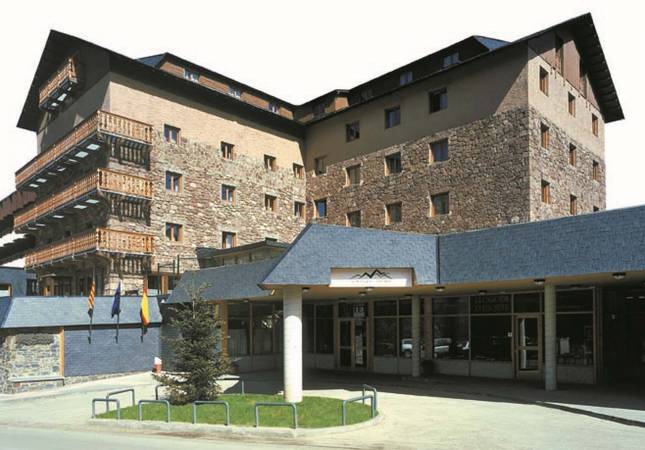 Los mejores precios en Hotel Solineu. Disfruta  los mejores precios de Girona